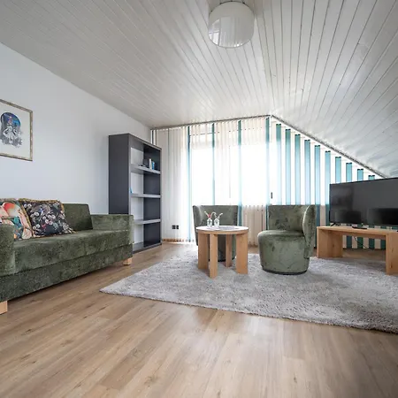 & Loewen Отель 3*