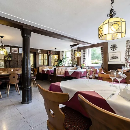 Отель & Loewen Вальдкирх