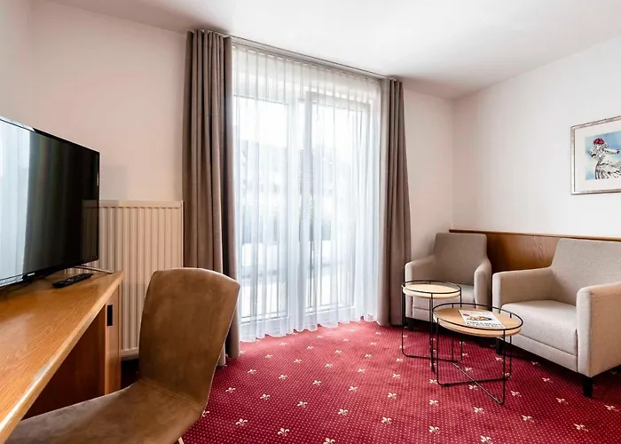 & Loewen 3* Waldkirch