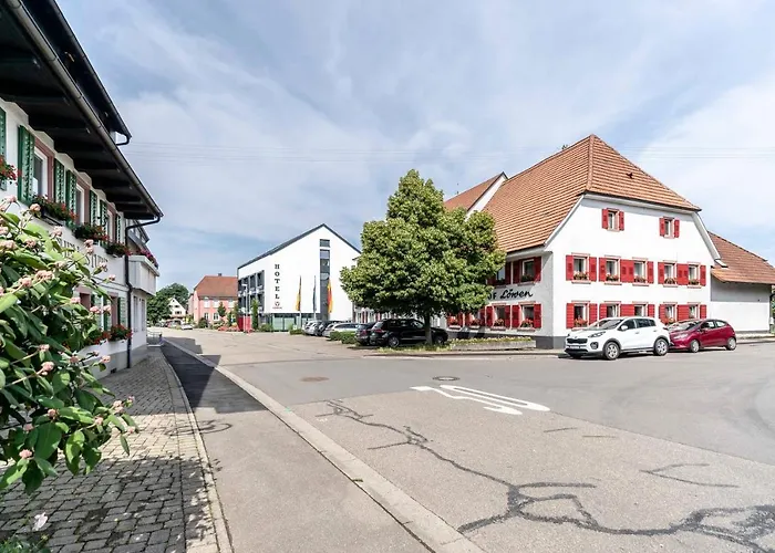 & Loewen 3* Waldkirch