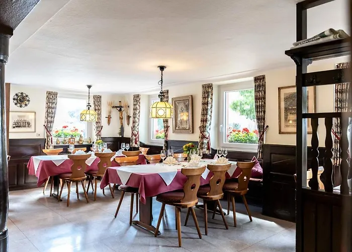 Hotel & Loewen Waldkirch