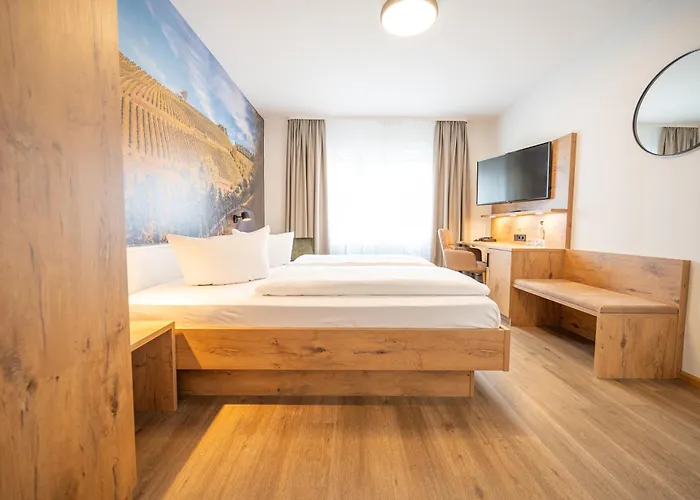 Hotel & Loewen Waldkirch