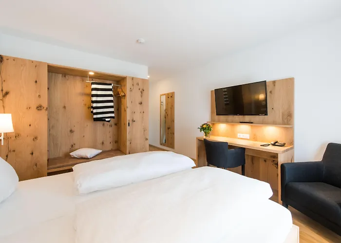 Hotel & Loewen Waldkirch